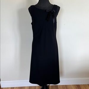 Liz Claiborne Elegant Black Sleeveless and Lined Dress with Bow Detail size 10